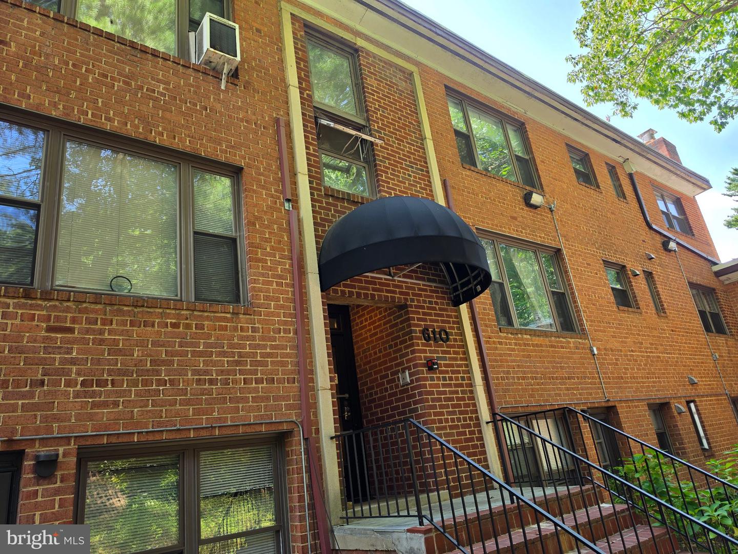610 Kennebec Ave #104 — photo