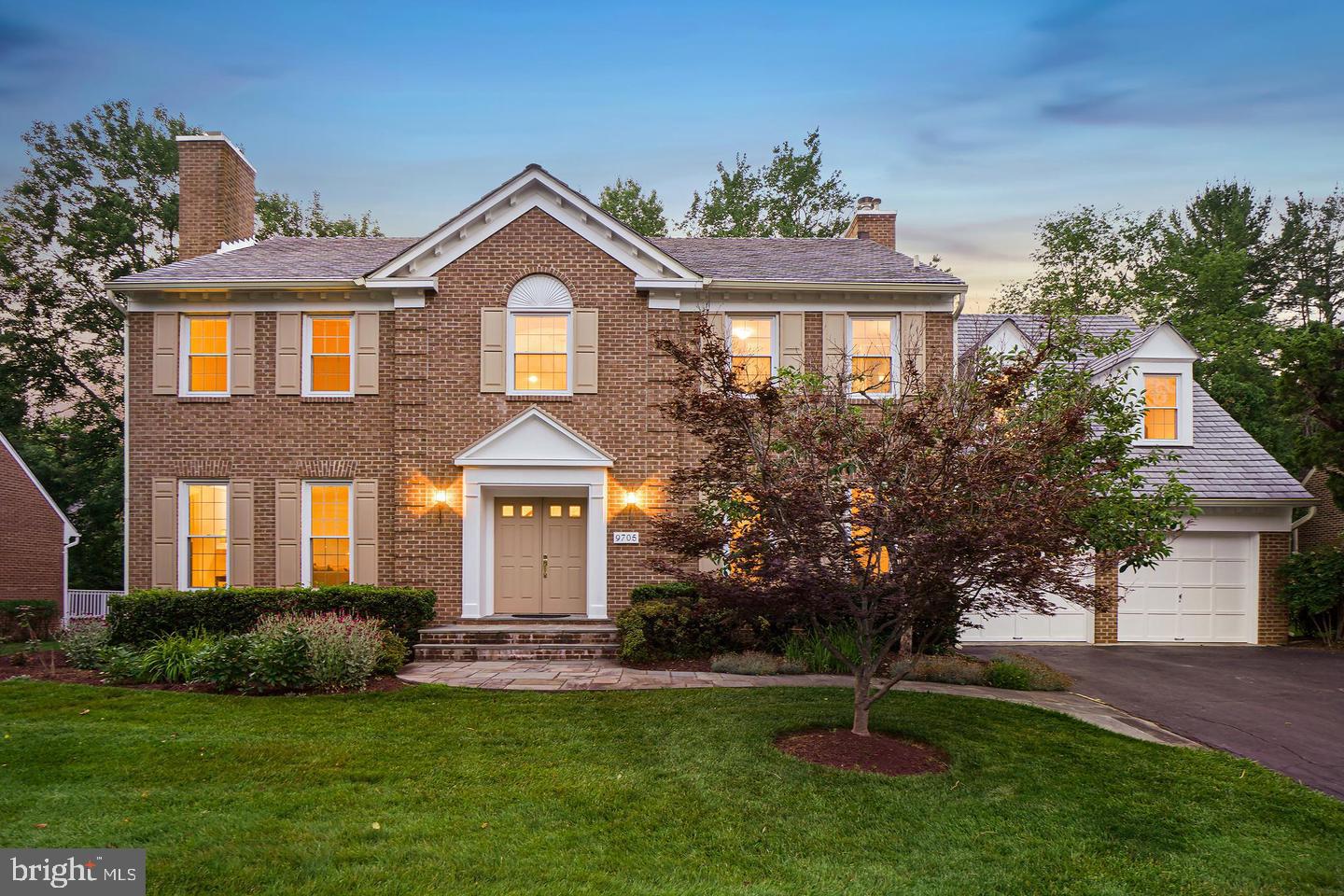 9705 Holloway Hill — photo