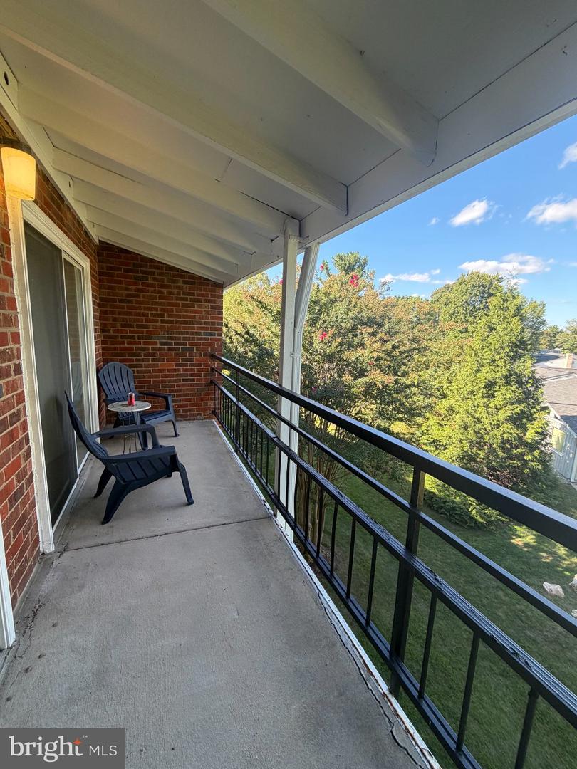 15301 Wallbrook Ct #48-3F — photo