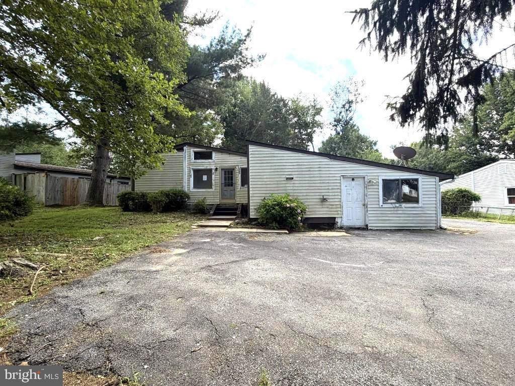11516 Cherry Grove Dr — photo