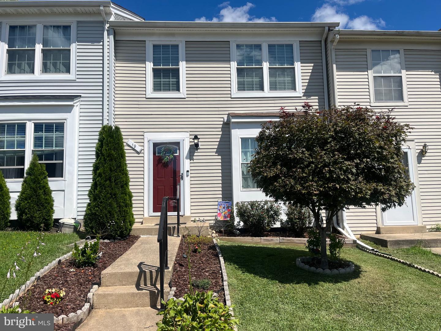 19 Applegrath Ct — photo