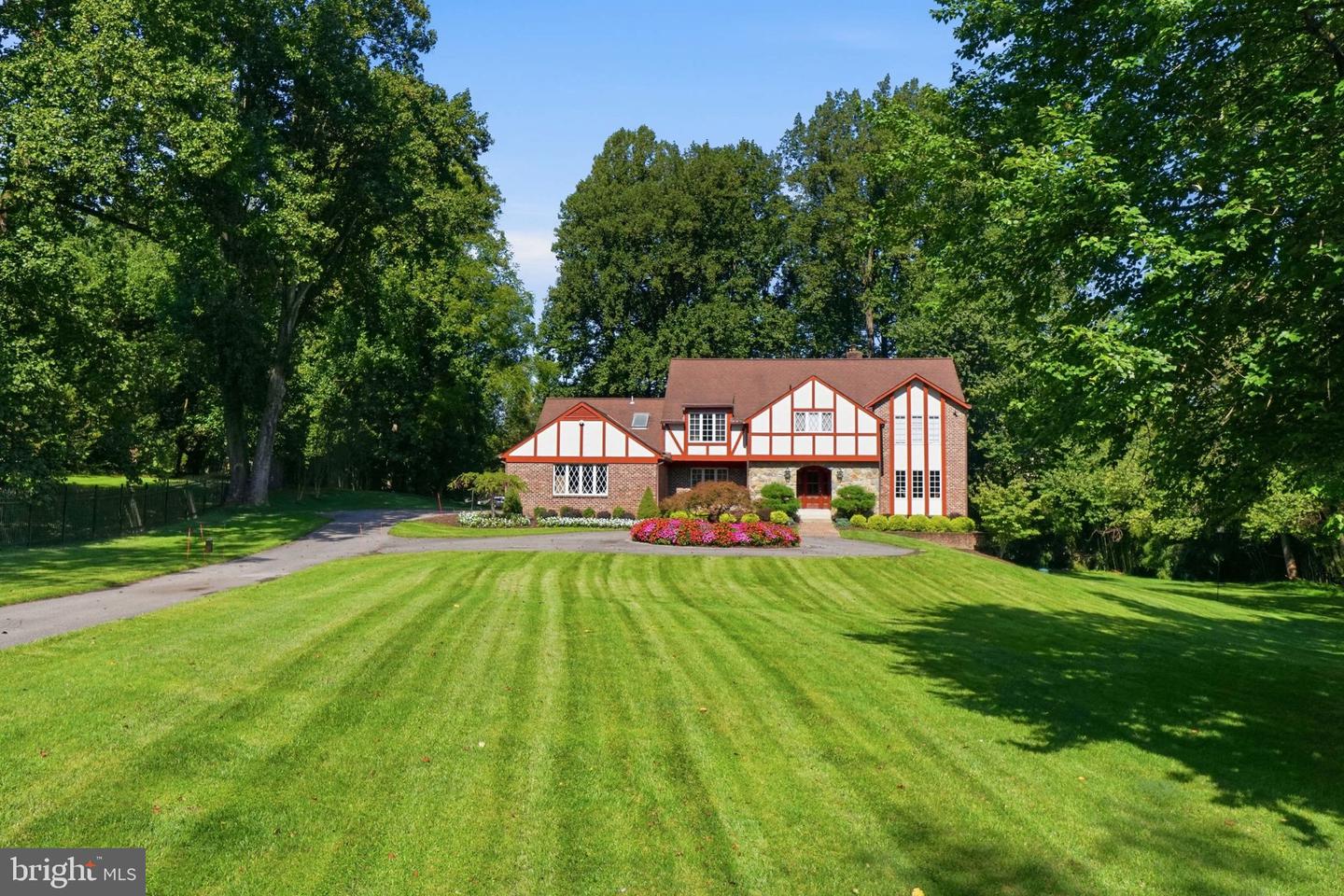 10804 Lockland Rd — photo
