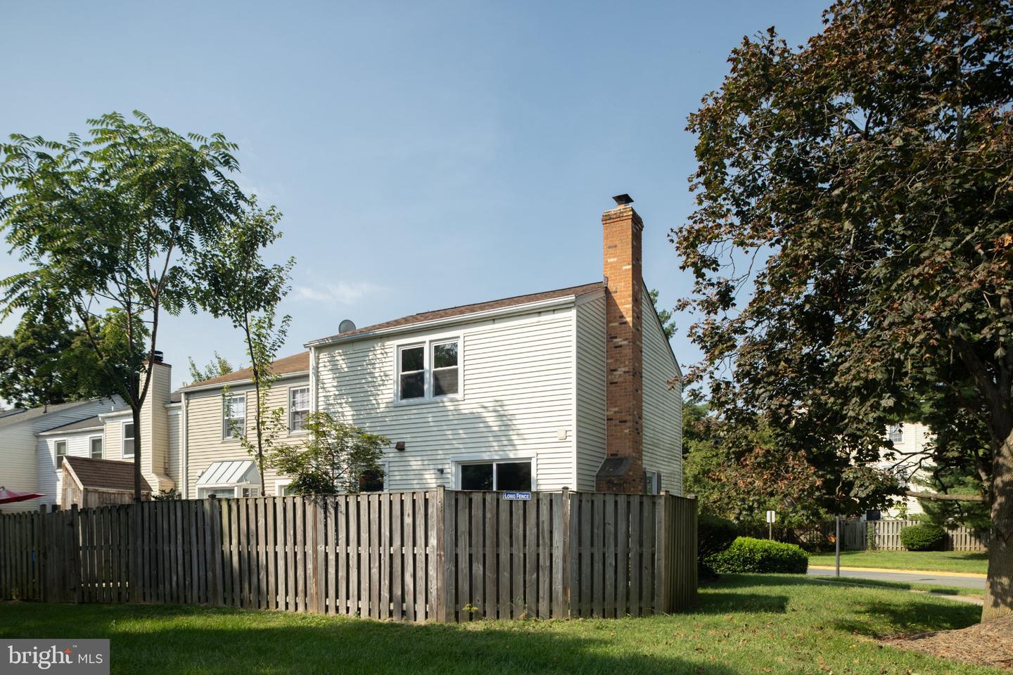 136 Sharpstead Lane, Gaithersburg, MD 20878 — photo 2