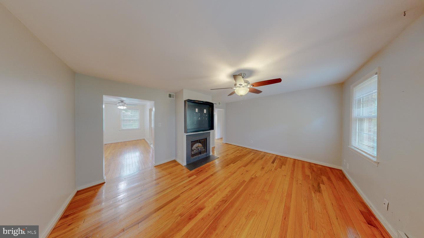 2210 Washington Ave #301 — photo