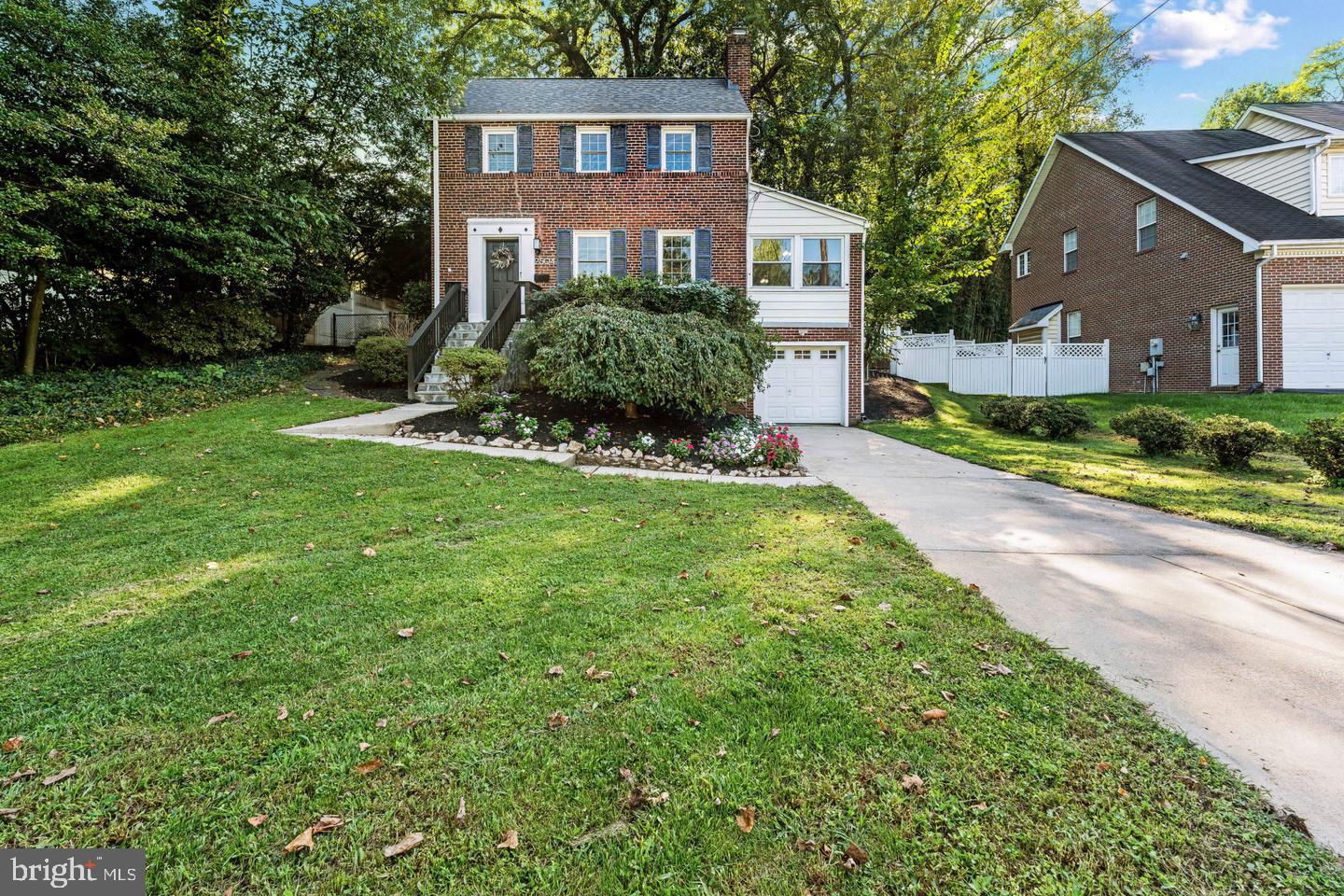 2504 Seminary Rd — photo