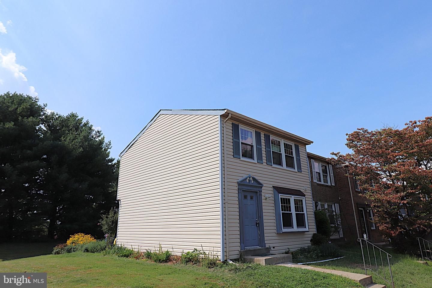 11 Mountain Laurel Ct — photo