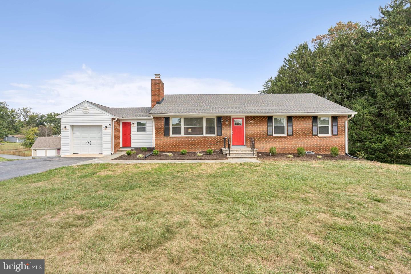 1804 Briggs Chaney Rd — photo