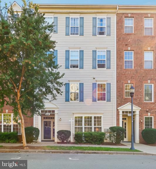 164 Chevy Chase St #164 — photo