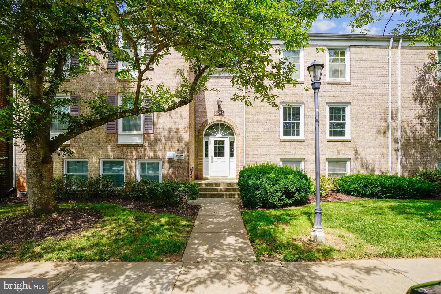 820 Quince Orchard Blvd #102 — photo