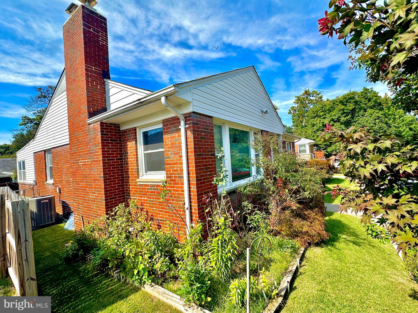 9708 Saxony Road, Silver Spring, MD 20910 — photo 2