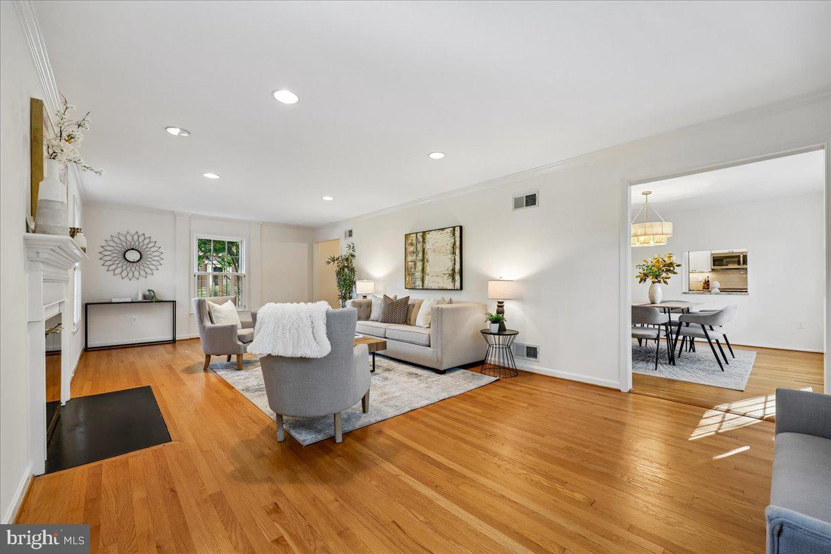 9504 Clement Road, Silver Spring, MD 20910 — photo 3
