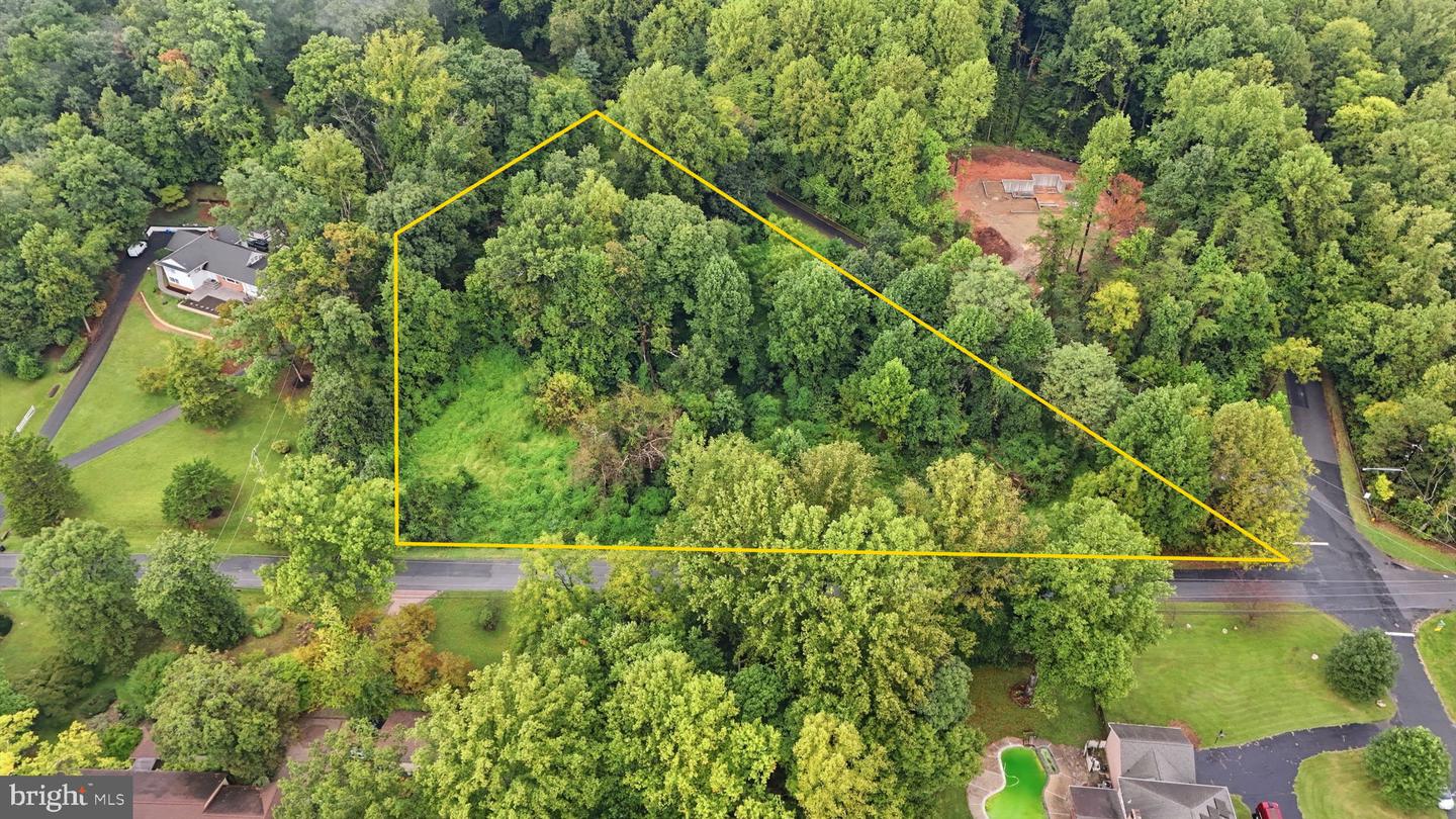 12900 Circle Dr — photo