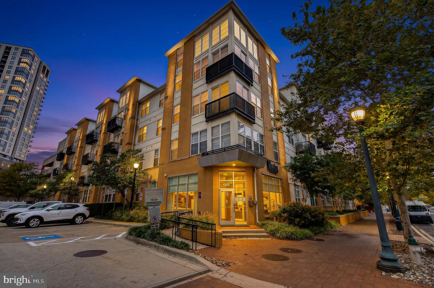 1201 E West Hwy #237 — photo