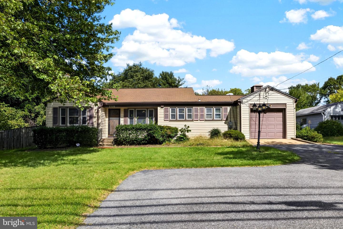 2326 Fairland Rd — photo