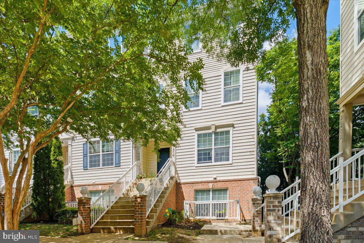 11308 King George Dr #6 — photo