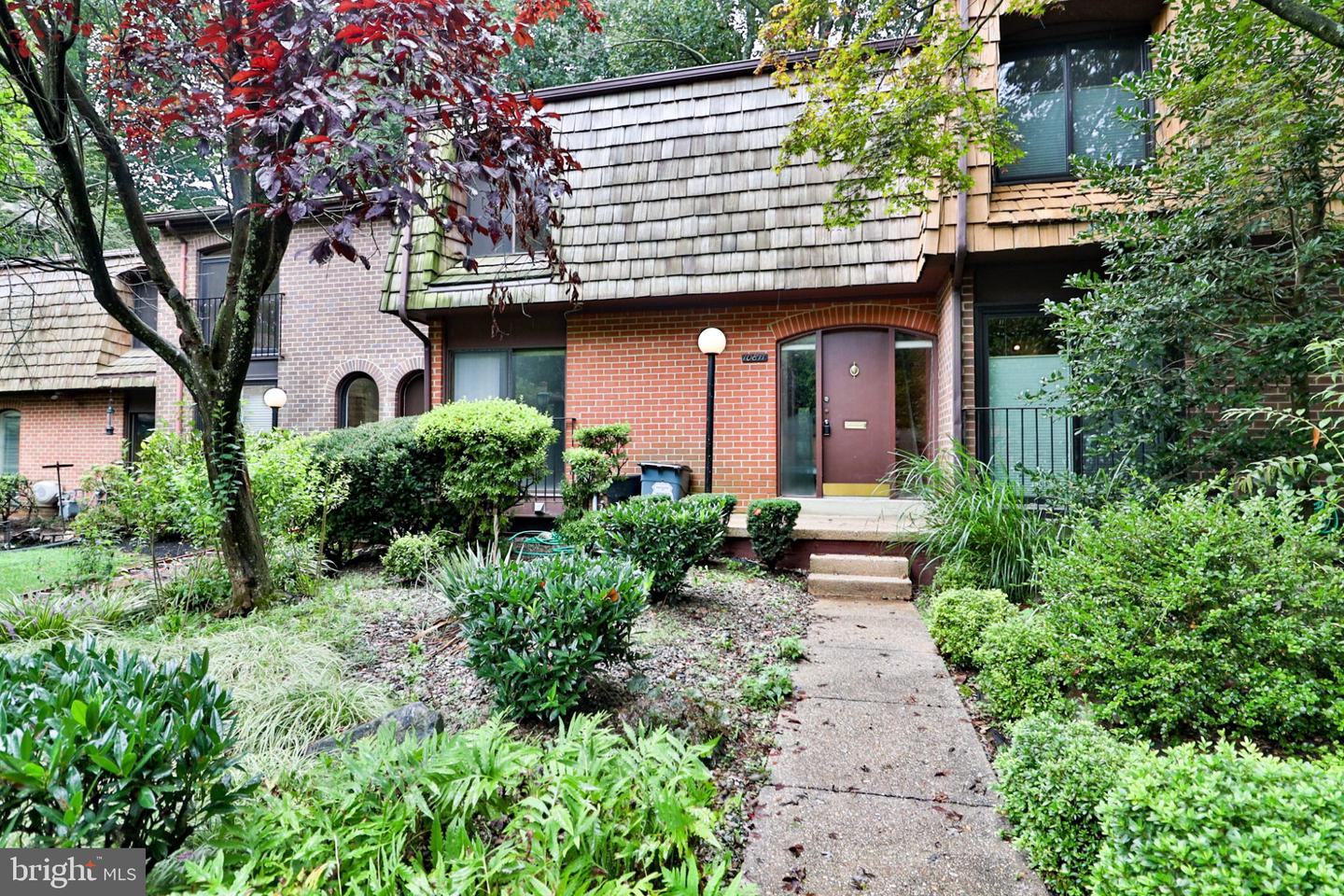 10811 Deborah Dr — photo