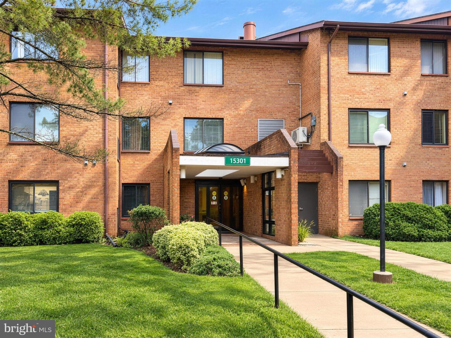 15301 Pine Orchard Dr #86-3J — photo