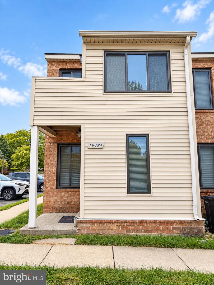 19484 Brassie Pl — photo