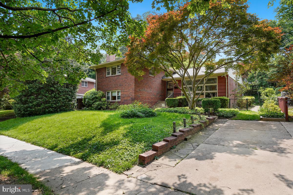 8504 Sundale Dr — photo