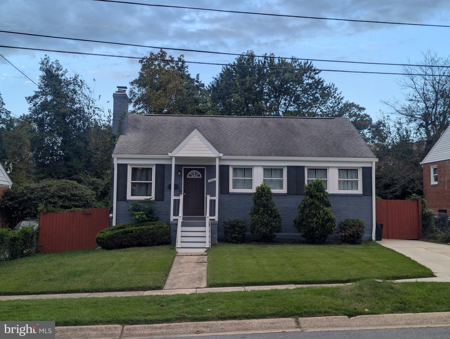10804 Jewett St — photo