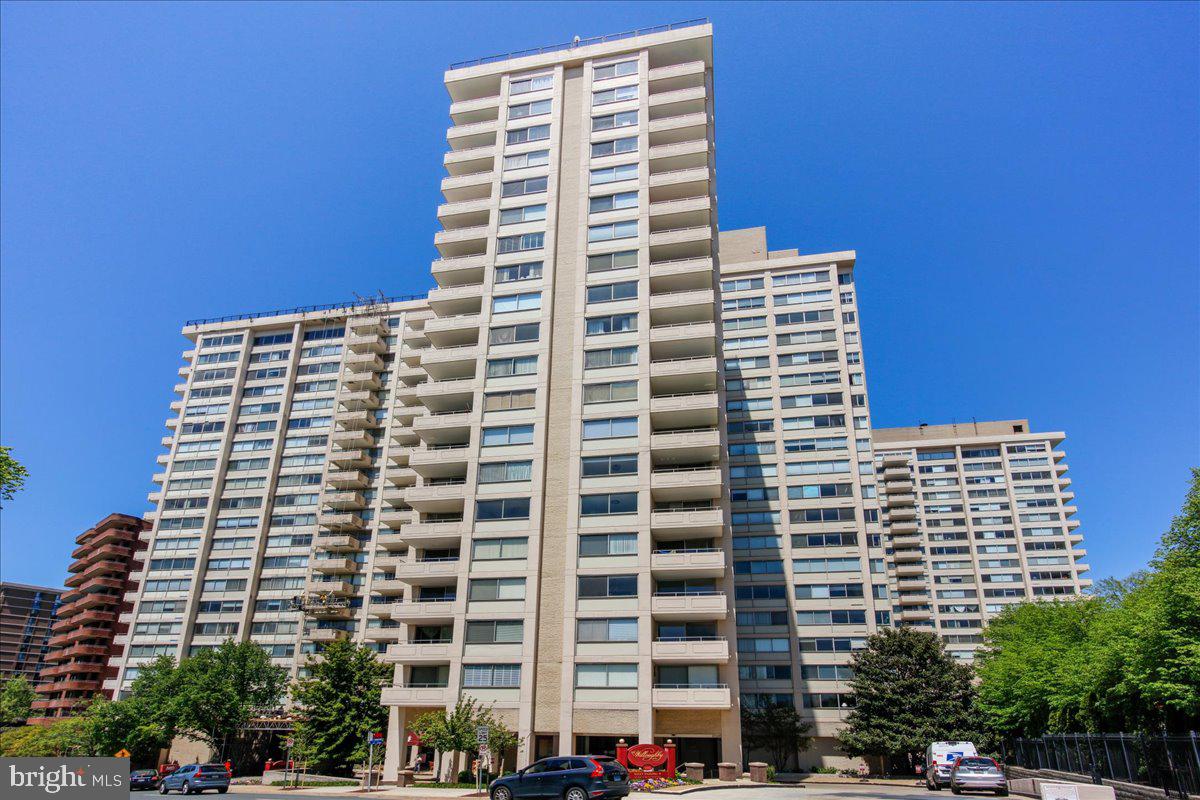 5500 Friendship Blvd #2318N — photo