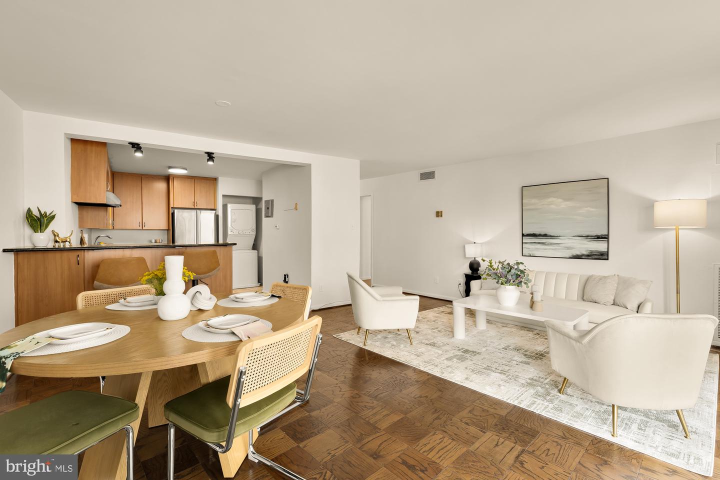 4620 N Park Ave #810E — photo