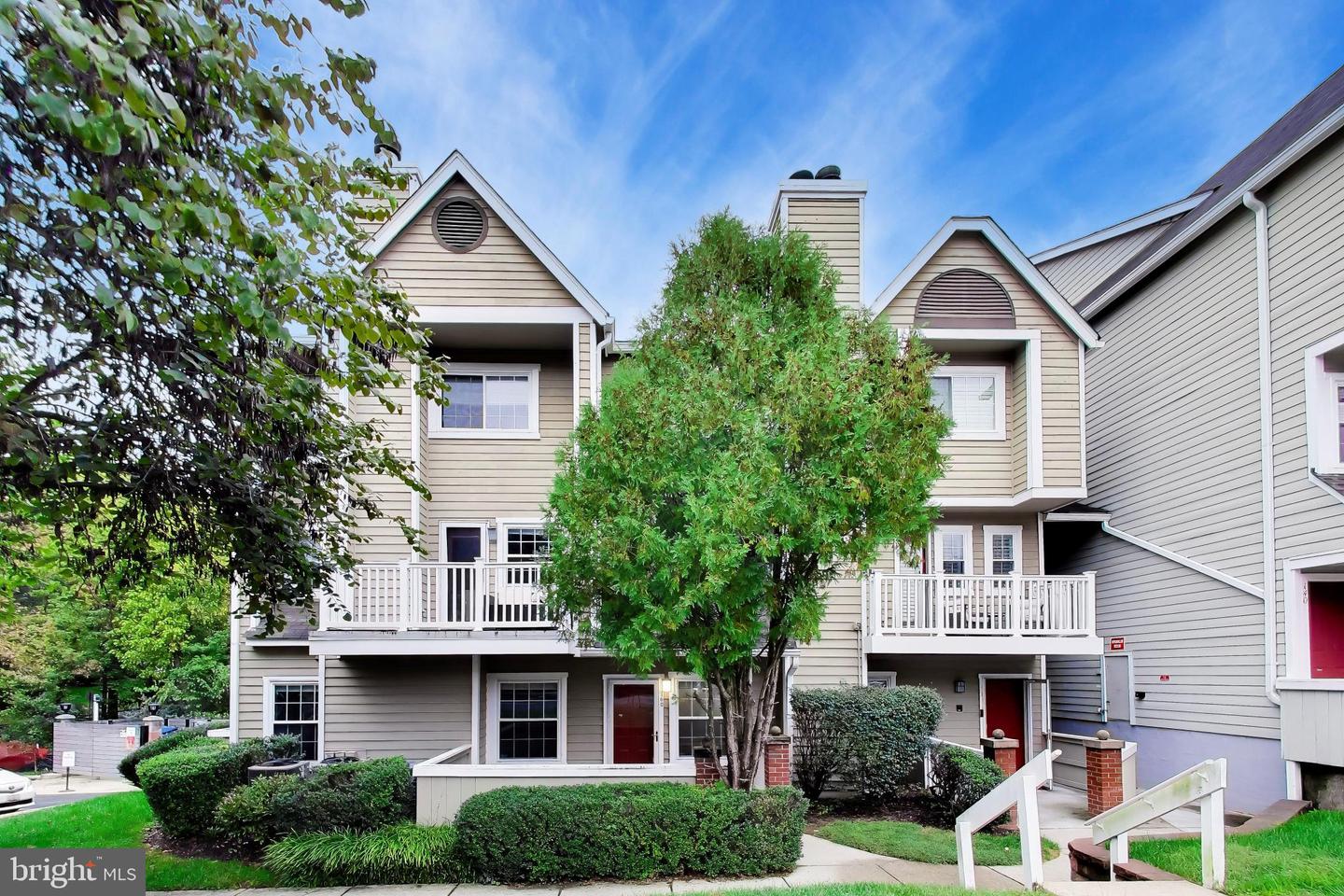 5700 Chapman Mill Dr #2201 — photo