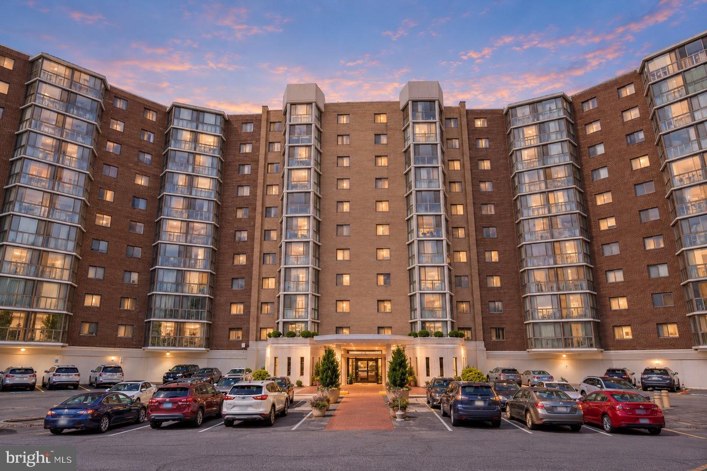 15115 Interlachen Dr #3-601 — photo