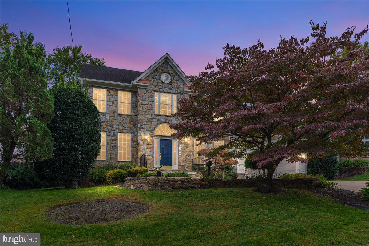 5206 Ridgefield Road, Bethesda, MD 20816