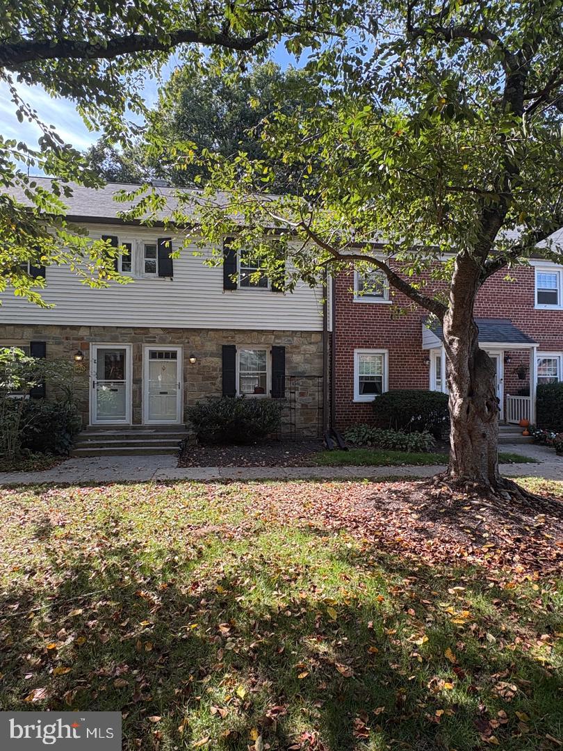 1742 E West Hwy #1742 — photo