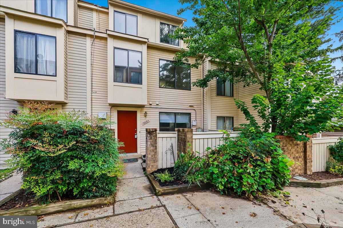 18685 Nathans Pl — photo