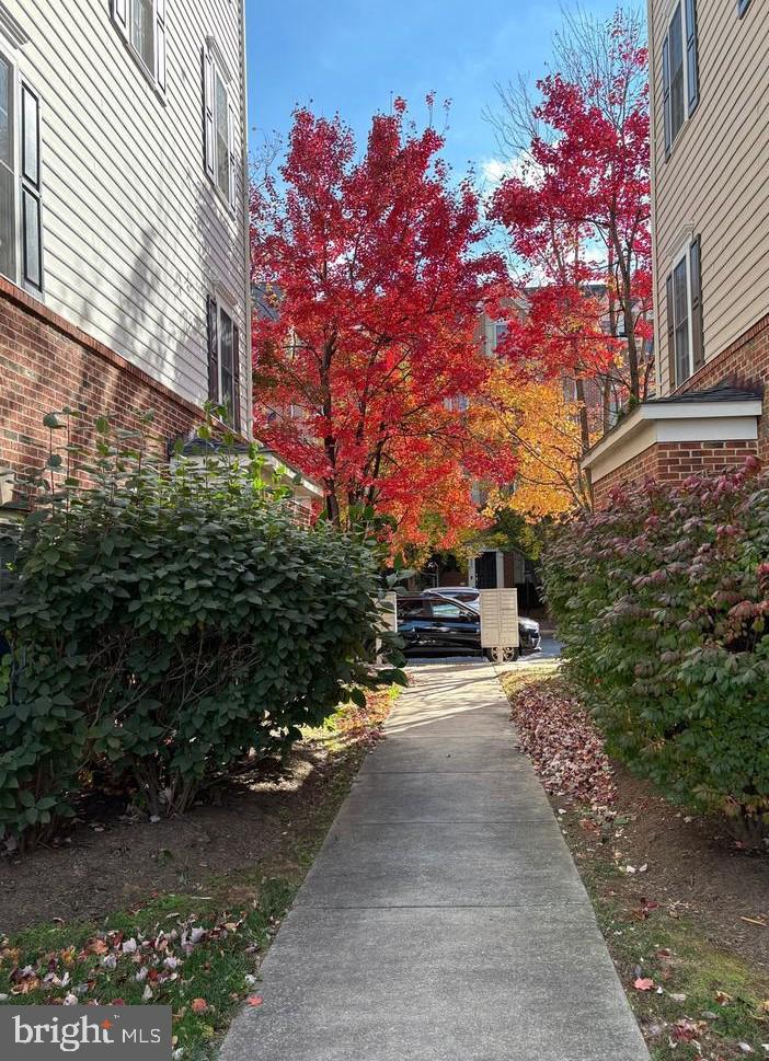 635 Whetstone Glen St #635 — photo