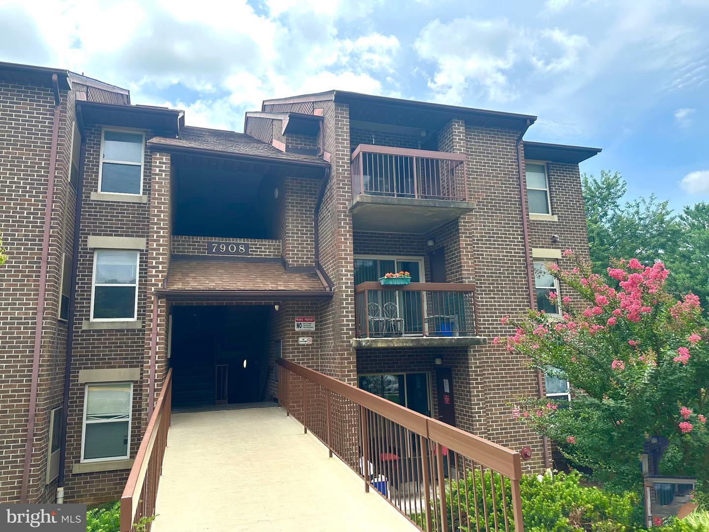 7908 Pearlbush Dr #304 — photo