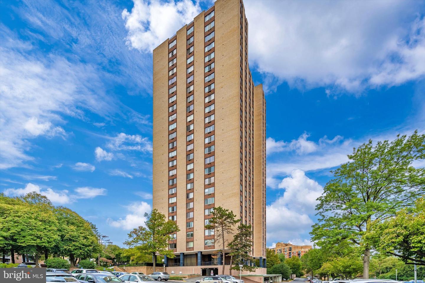 9701 Fields Rd #2501 — photo