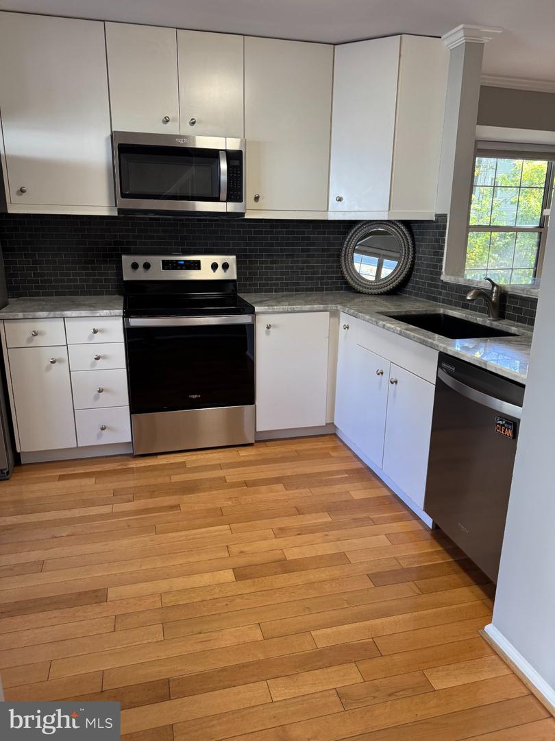 12146 Flag Harbor Dr — photo