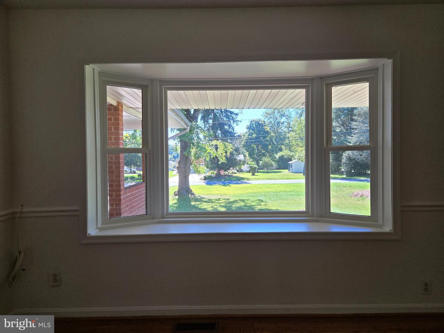 15451 Thompson Road, Silver Spring, MD 20905 — photo 3