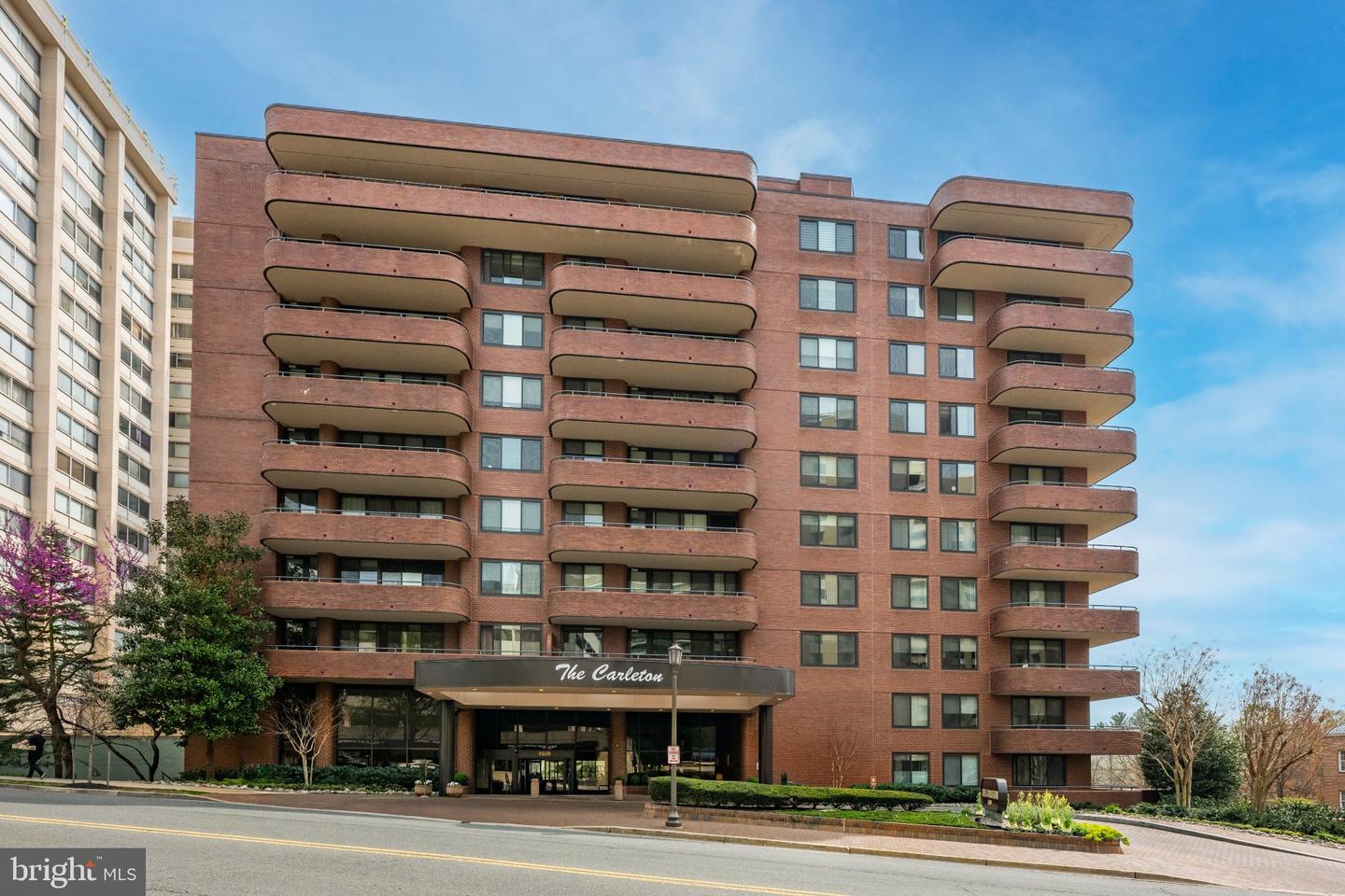 4550 N Park Ave #1007 — photo