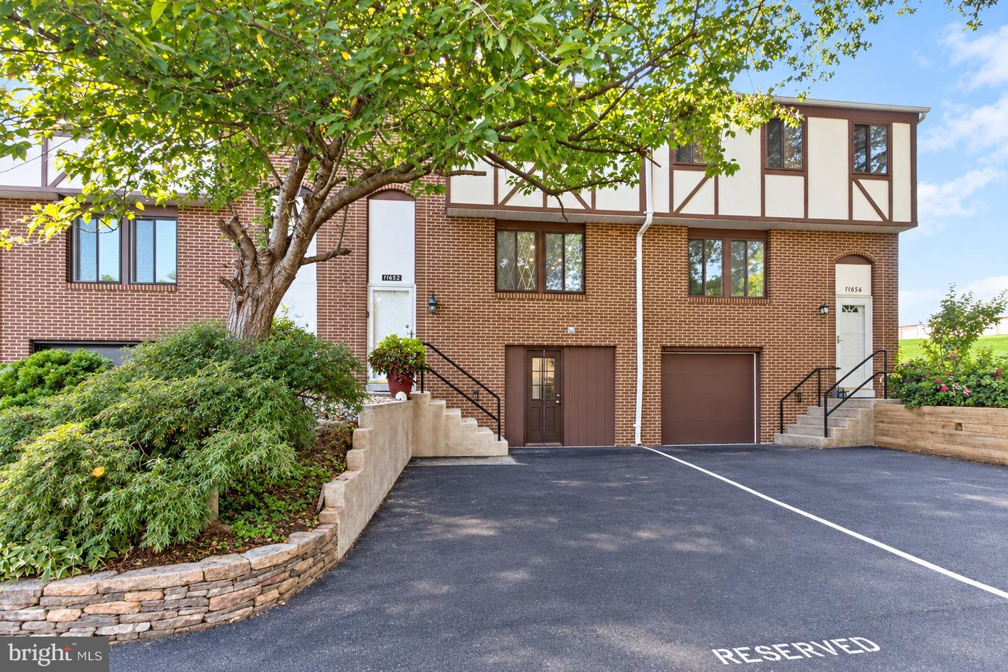 11652 Bedford Ct — photo