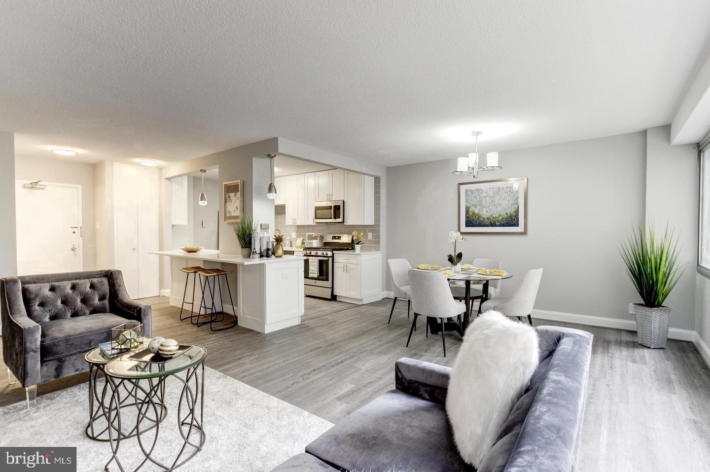 4515 Willard Ave #615S — photo