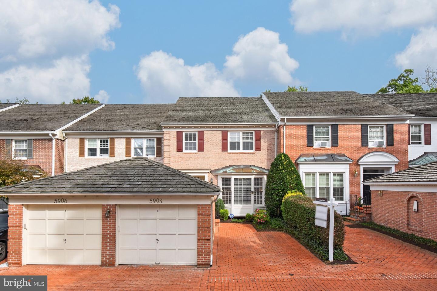 5908 Maplewood Park Pl — photo