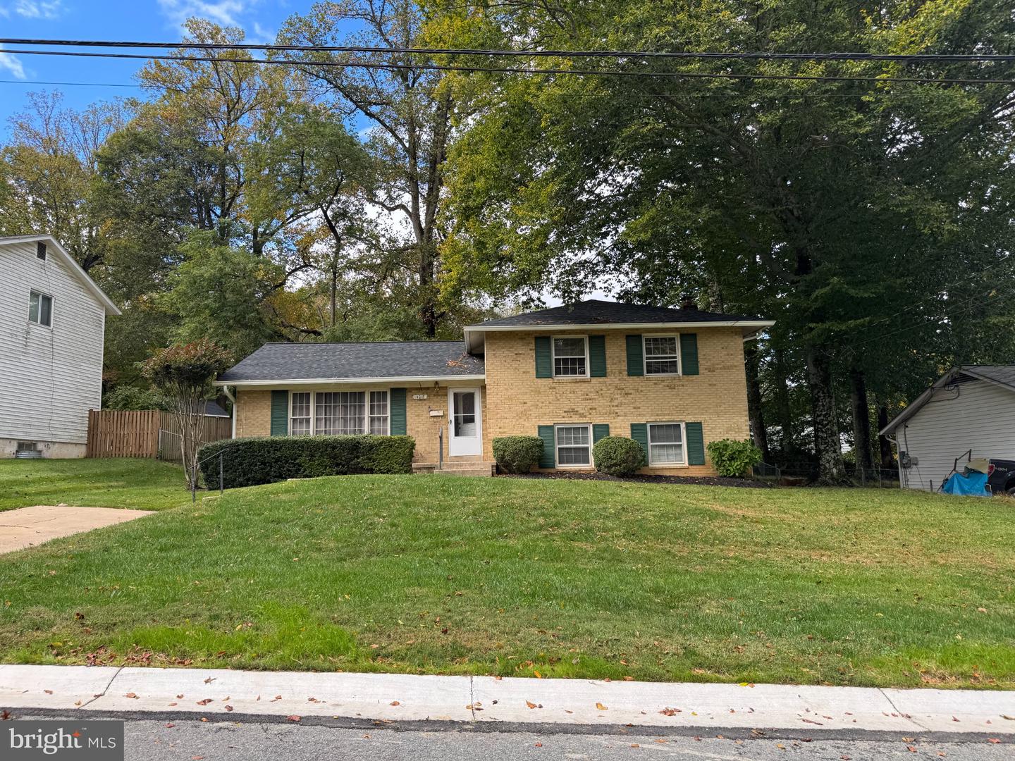 14018 Drake Dr — photo