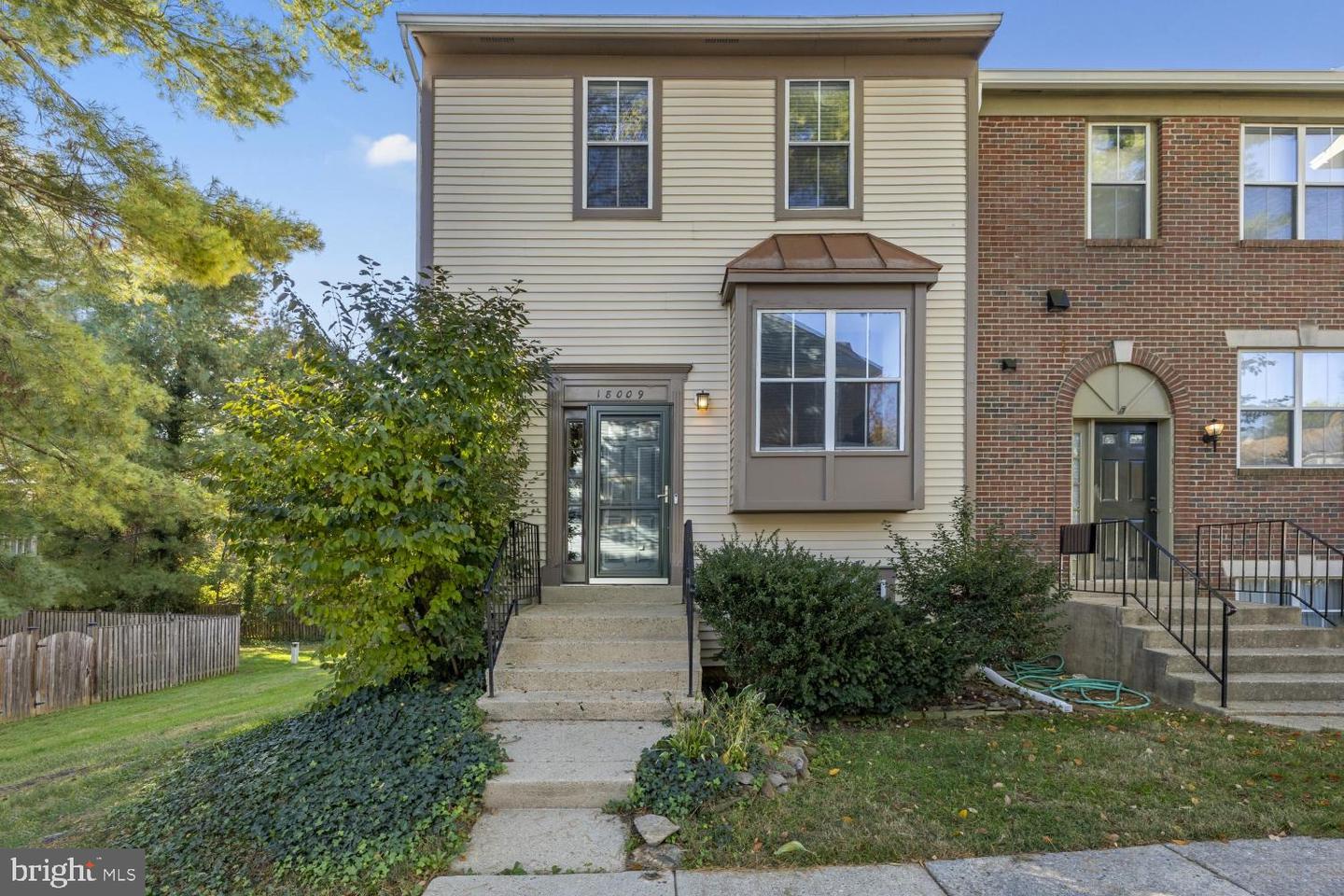 18009 Sunset River Ct — photo