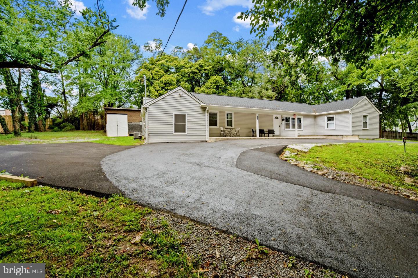 13416 Clifton Rd — photo