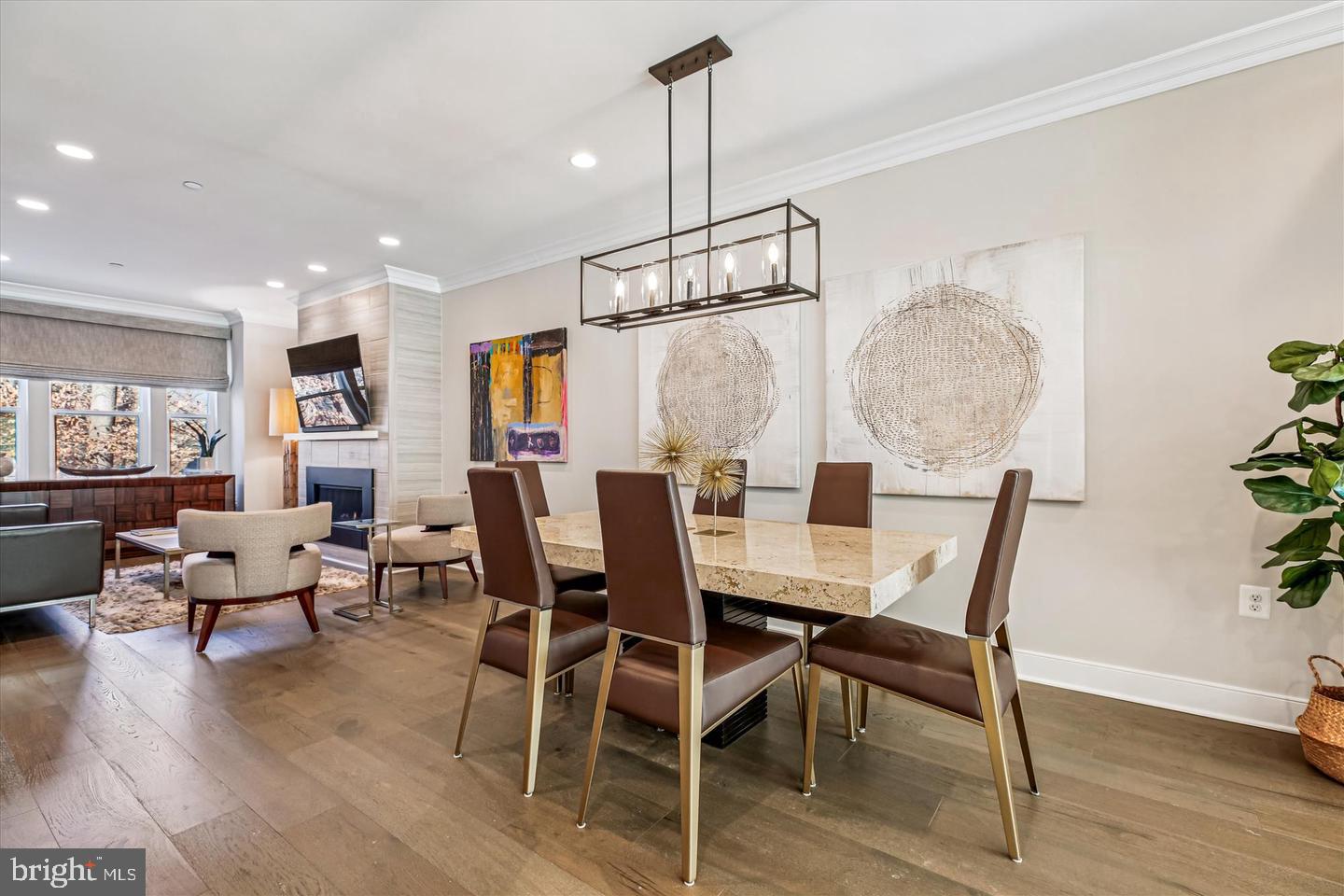 10340 Grosvenor Pl — photo
