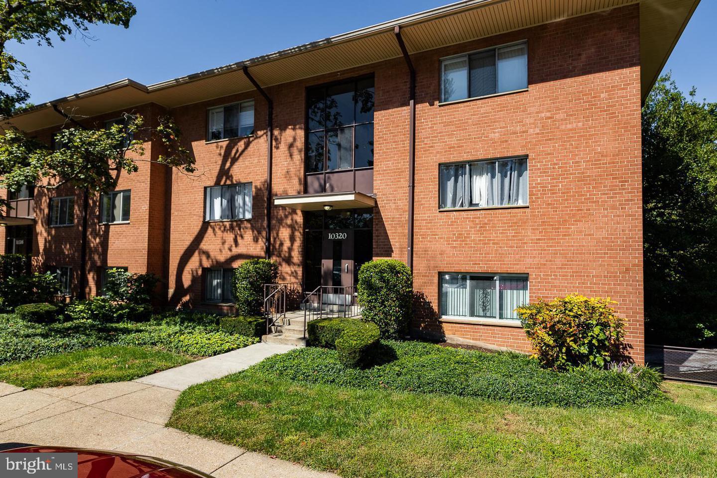 10320 Rockville Pike #102 — photo