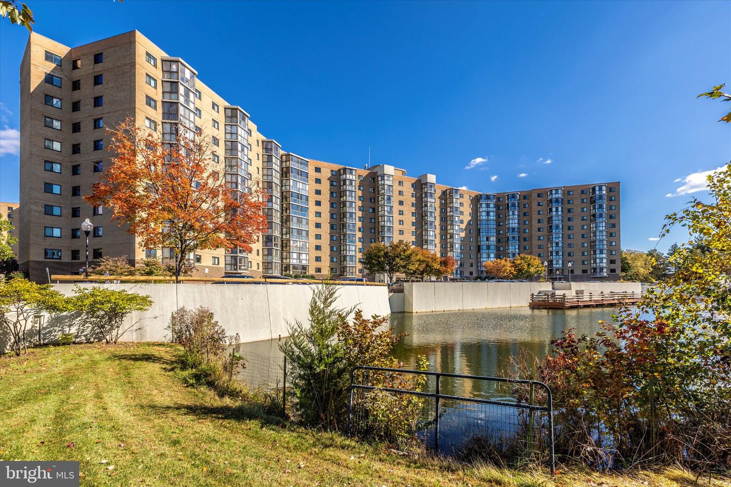 3330 N Leisure World Blvd N #5-728 — photo