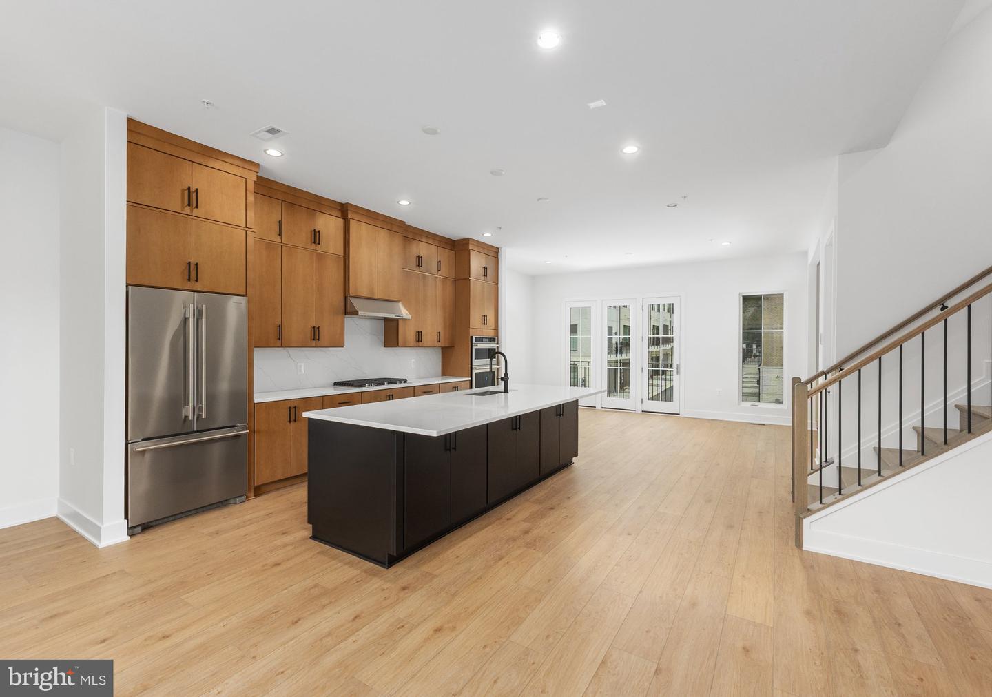 8629 Erdem Pl — photo