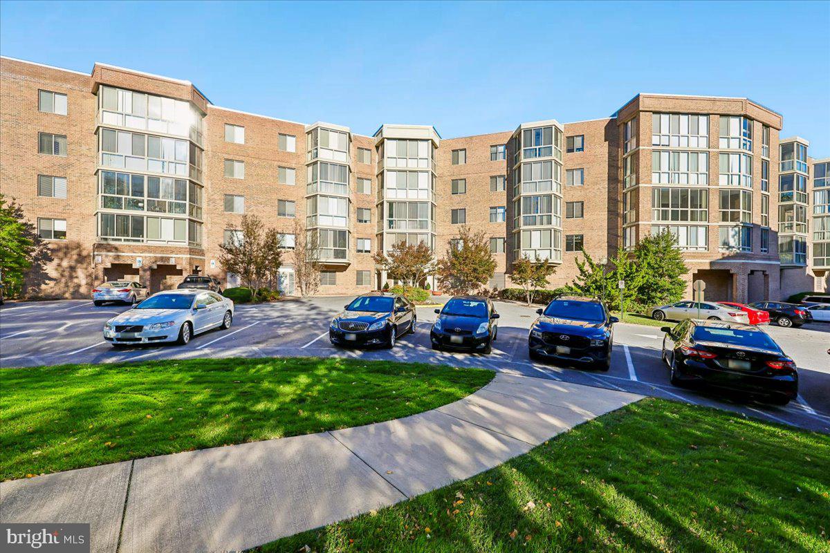 2904 N Leisure World Blvd #309 — photo