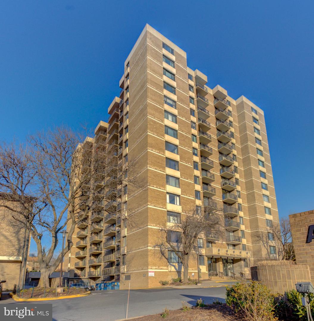 118 Monroe St #807 — photo