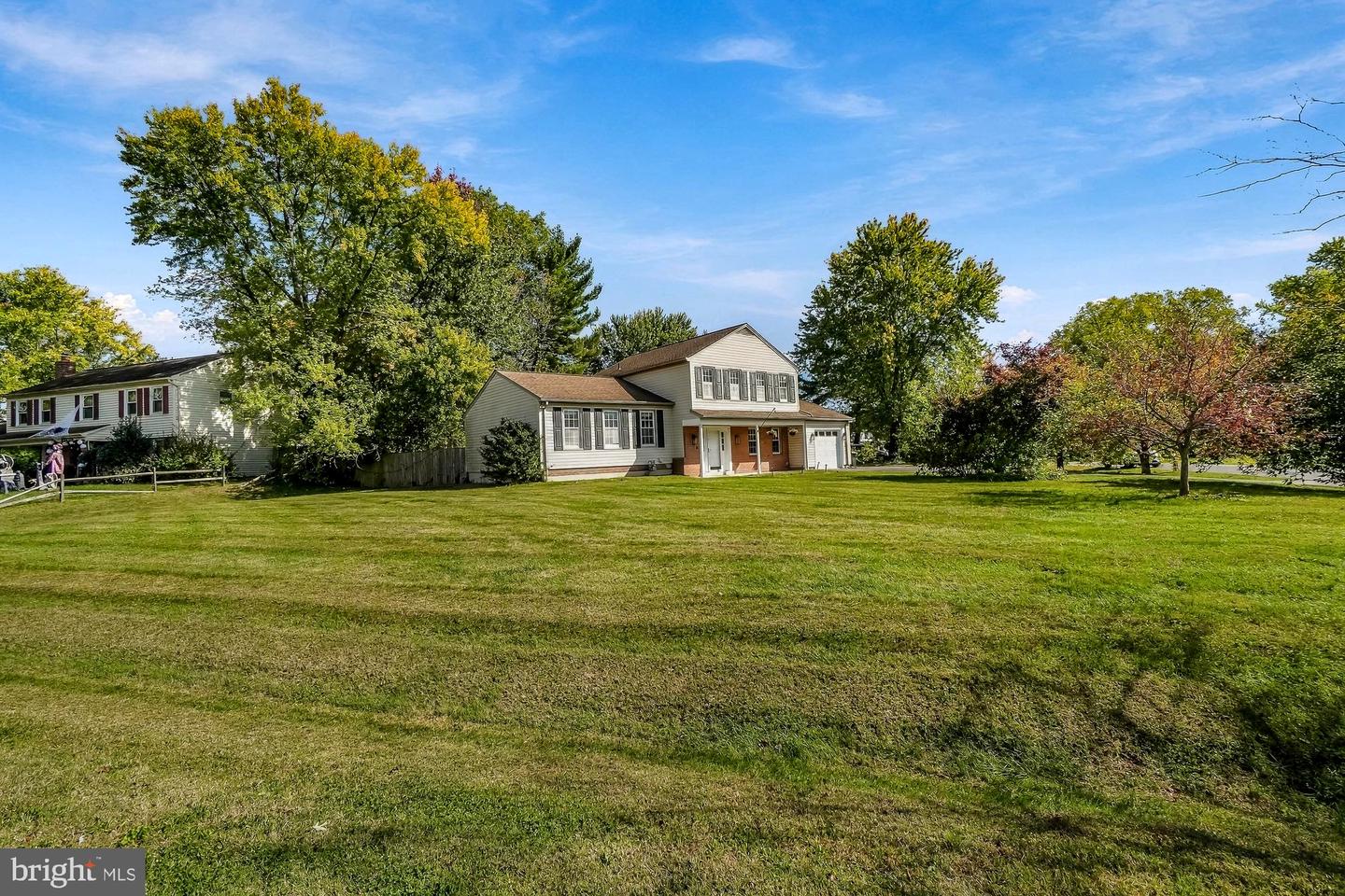 17325 Chiswell Road, Poolesville, MD 20837 — photo 2